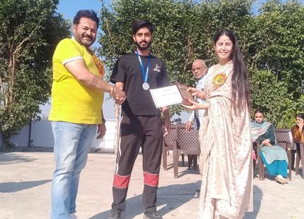 0e3024c4-a25f-4044-8784-8ef50c3e3c44