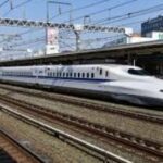 वरिष्ठ भाजपा नेता डॉ. राकेश मिश्र ने नवदंपत्ति को दिया आशीर्वाद